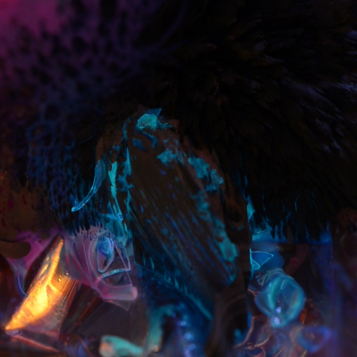 Mõju ja vaatlus: peidetud materjalide väljendus - Juste Linkute