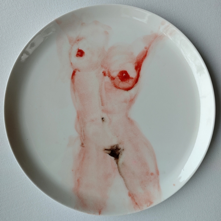 Porcelain plate NUDE 003 by Katrin Valgemäe