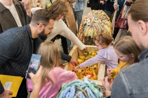 ArtVilnius25_Satruday_Photos-by-Andrej-Vasilenko-12