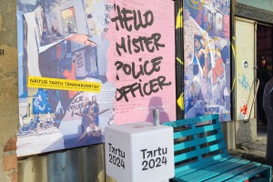 hello-mr-police-officer.-Fotod-Raido-Krutto-32