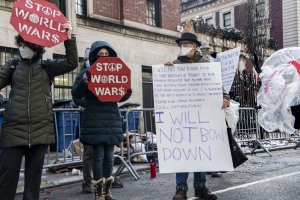 protest18x